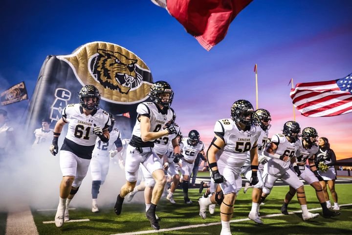 Texas parents ready to mortgage their futures and transfer athletes to new schools after UIL Snapshot Enrollments